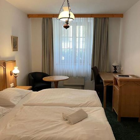 Hotel Ennius クラトビ エクステリア 写真